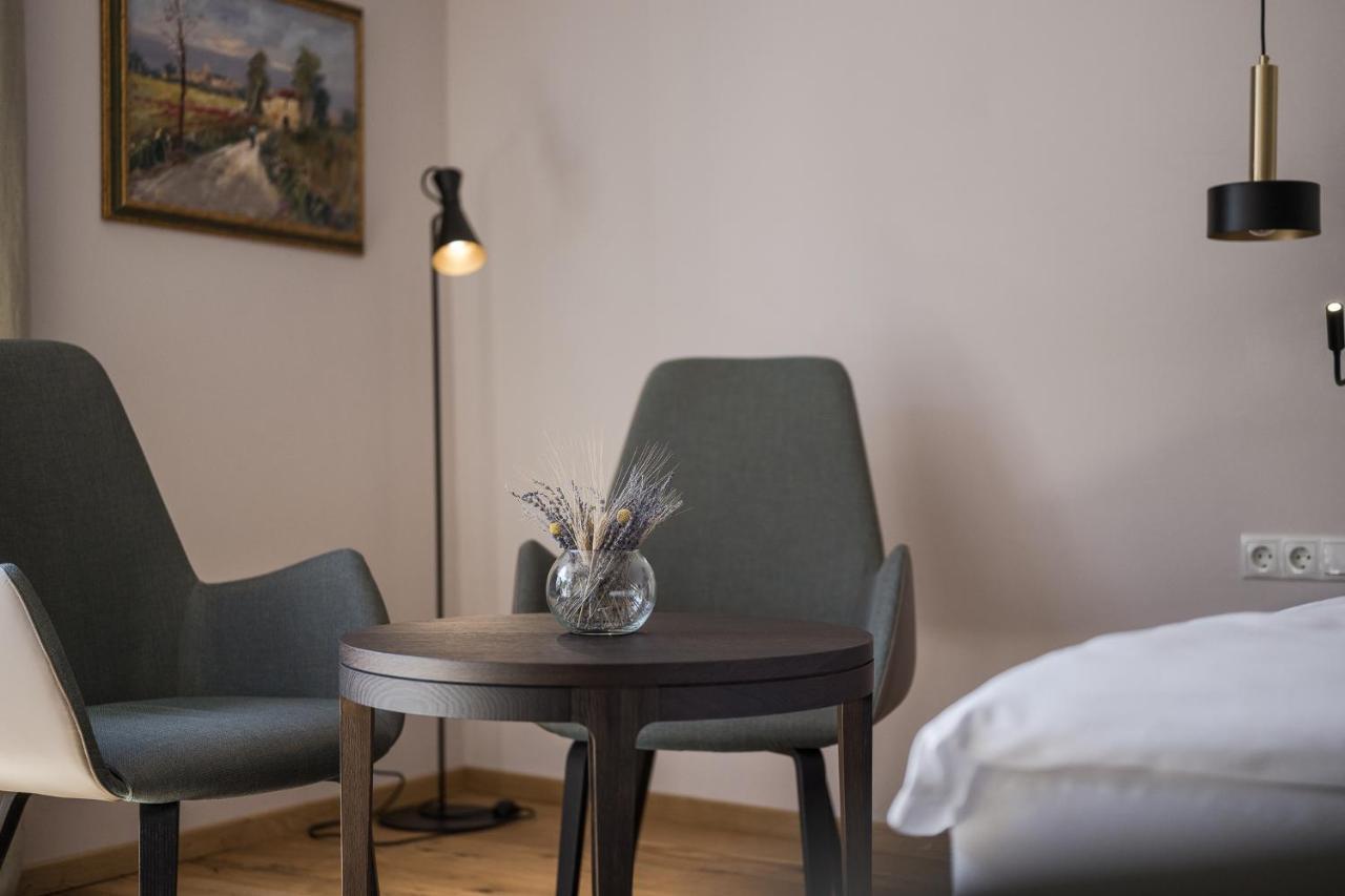 Ansitz Am Eck By Hotel Pernhof テルメーノ エクステリア 写真